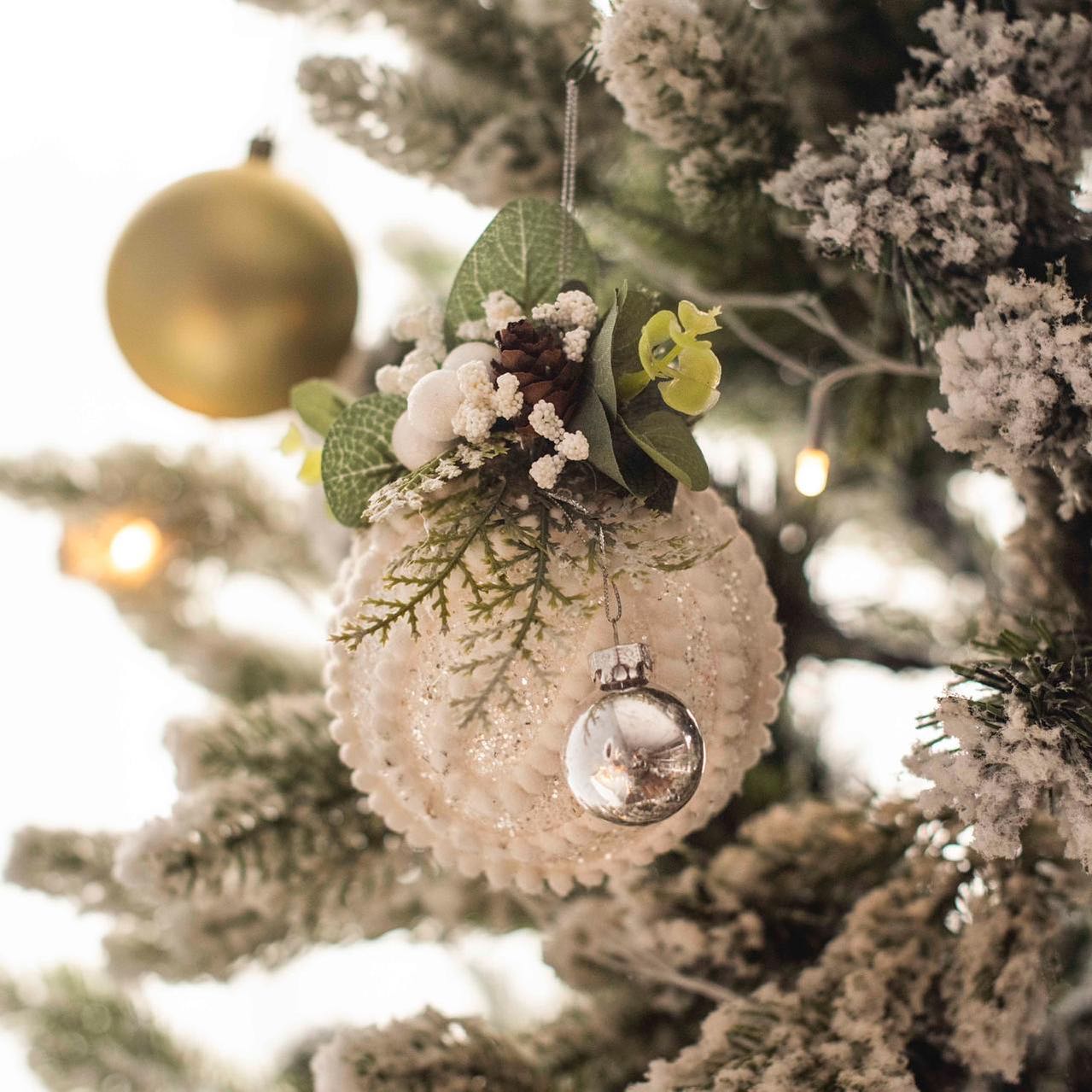 Beyond the Evergreen: A Guide to Year-Round Tree Decoration Ideas