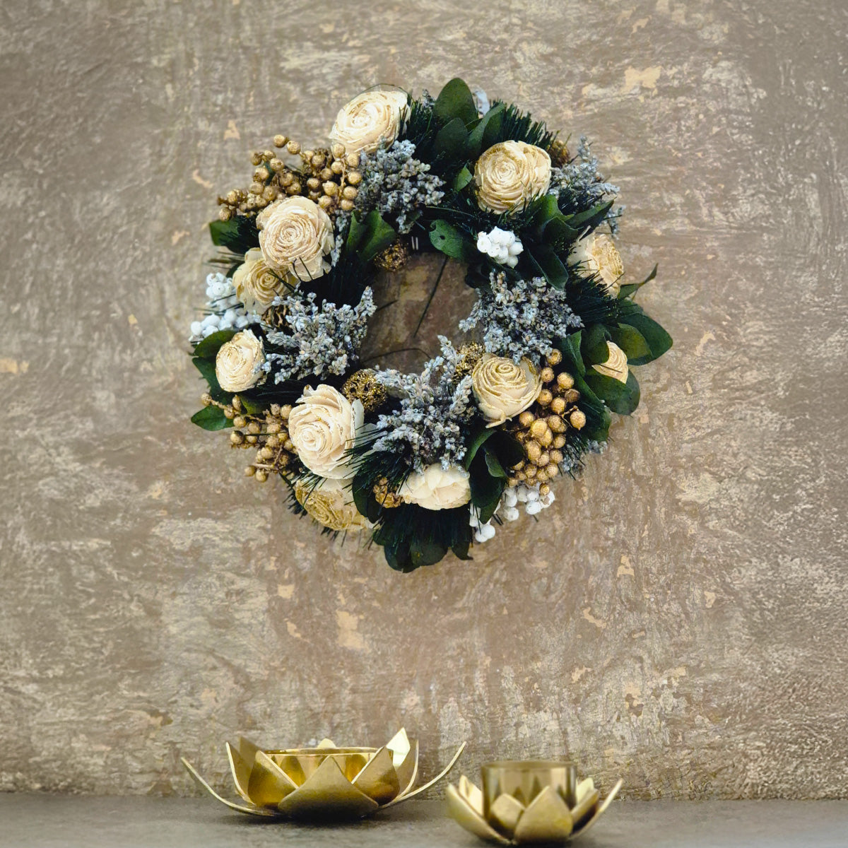 Beige & Gold Wreath