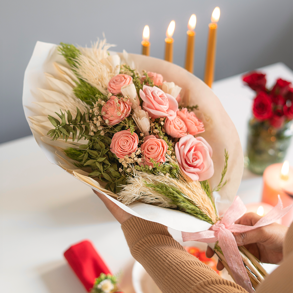 Blush Rush Bouquet | Rose Flower Bookey | Hand bookey