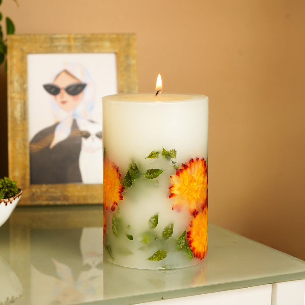 Golden Dallies Botanical Candle