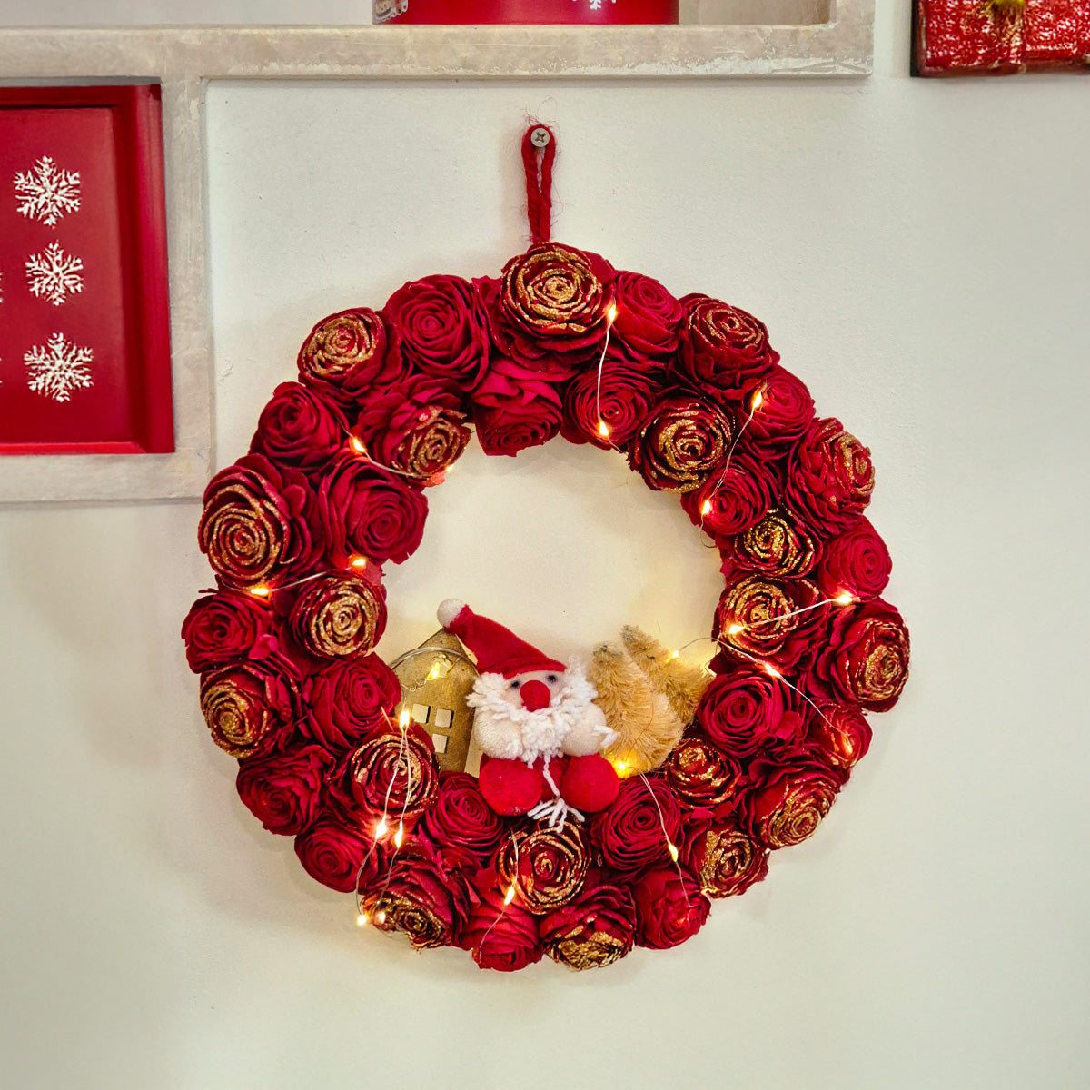 Red Rose Lit Christmas Wreath