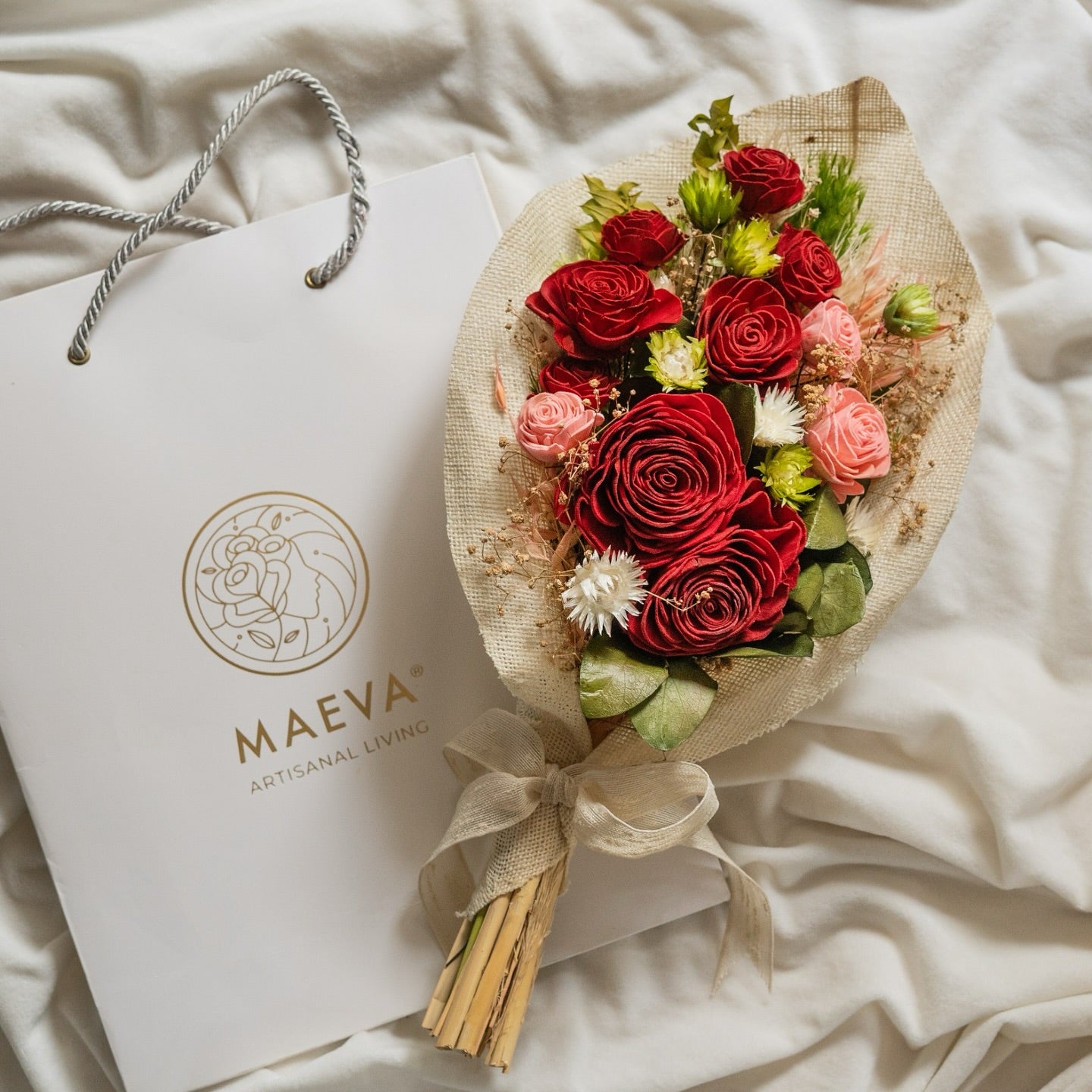 Red Rose Rogue Bouquet | Bookey of Roses | Red rose bookey