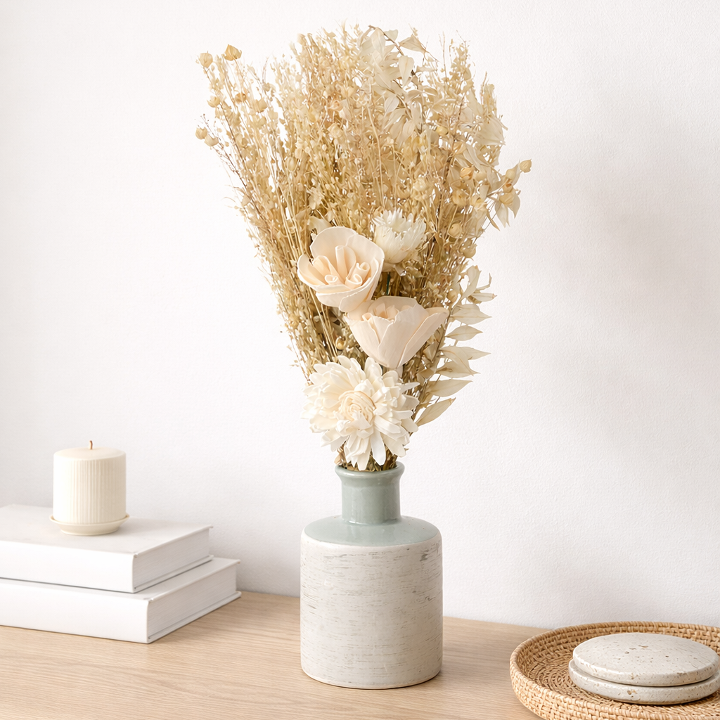 Seabreeze Glass Vase with Flowers