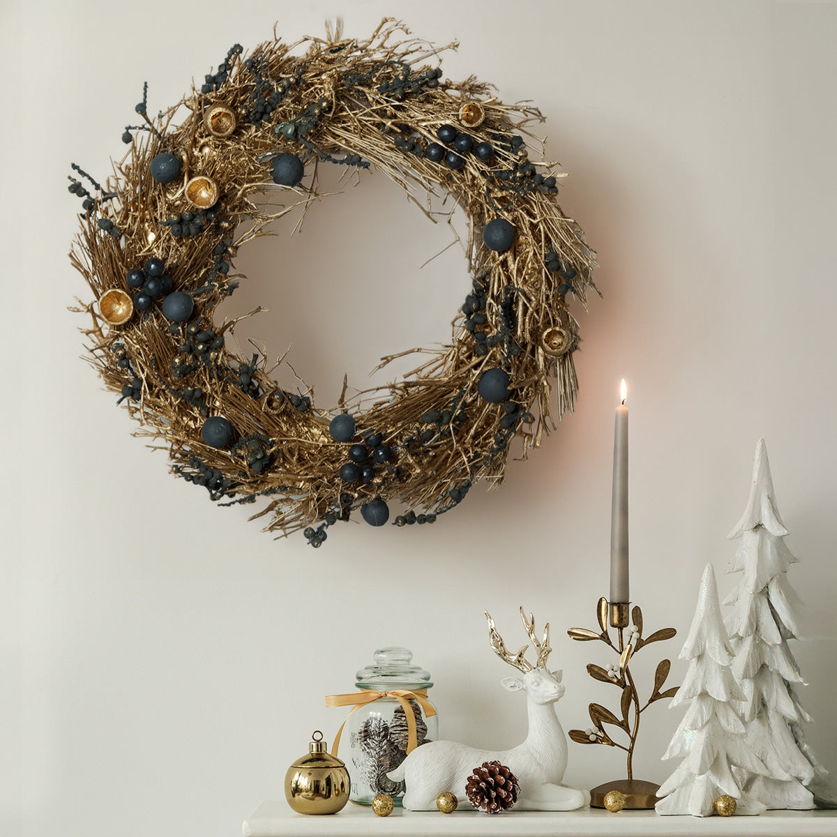Hollywood Eve Wreath